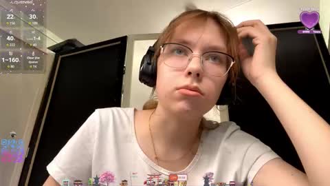 Stella online show from 10/10/25, 10:03