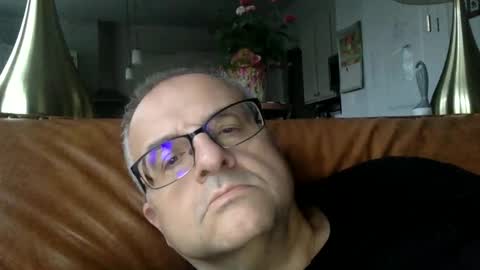 Snapshot of alankrieski1174 chatting on 10/13/25, 11:32 alankrieski1174 online show from 10/13/25, 11:32