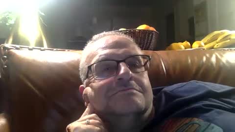 Snapshot of alankrieski1174 chatting on 10/19/25, 04:13 alankrieski1174 online show from 10/19/25, 04:13