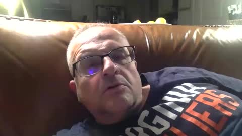 Snapshot of alankrieski1174 chatting on 10/22/25, 05:08 alankrieski1174 online show from 10/22/25, 05:08