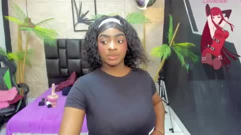 Snapshot of alanna_bonny chatting on 07/26/26, 02:02 Alanna online show from 07/26/26, 02:02
