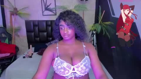 Snapshot of alanna_bonny chatting on 07/31/26, 01:32 Alanna online show from 07/31/26, 01:32