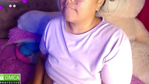 Snapshot of alanna_brunette chatting on 11/24/25, 02:55 lanna online show from 11/24/25, 02:55