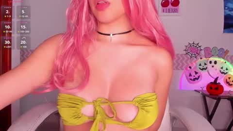 Snapshot of alanna_cherry chatting on 11/03/25, 11:59 Alanna online show from 11/03/25, 11:59