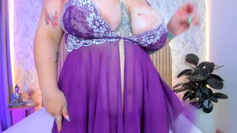 Alanna  online show from 12/17/24, 04:45