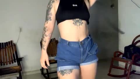 Snapshot of alanna_rosse_ chatting on 12/22/24, 01:23 Alanna Independent Models onlyfans alanna rosse online show from 12/22/24, 01:23