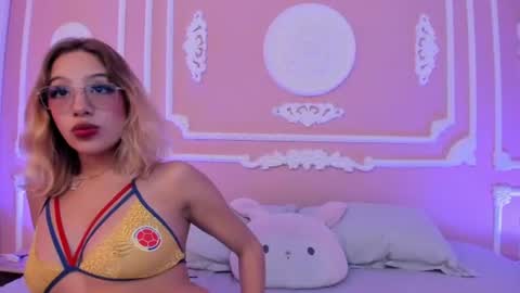 alannamilan online show from 06/27/26, 02:55