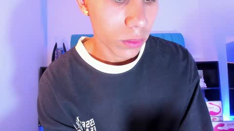 alannaughty_ online show from 12/18/24, 09:18