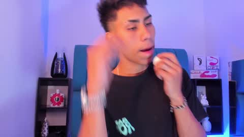 alannaughty_ online show from 12/19/24, 08:23