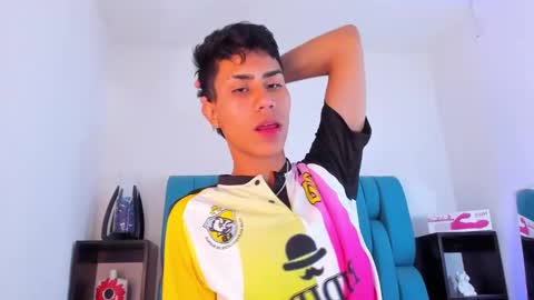 alannaughty_ online show from 01/15/25, 09:56