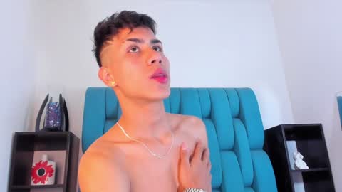 alannaughty_ online show from 01/18/25, 06:34