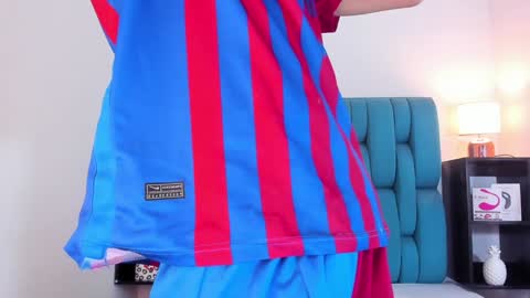 alannaughty_ online show from 01/21/25, 11:03