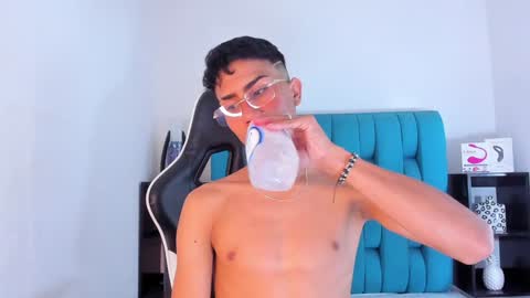 alannaughty_ online show from 01/26/25, 09:07