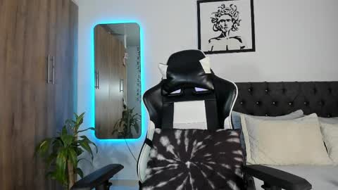 alannaughty_ online show from 05/14/26, 02:40