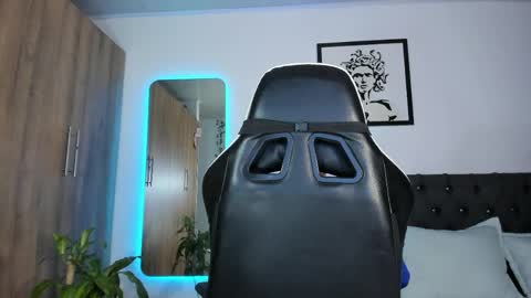 alannaughty_ online show from 05/21/26, 12:06