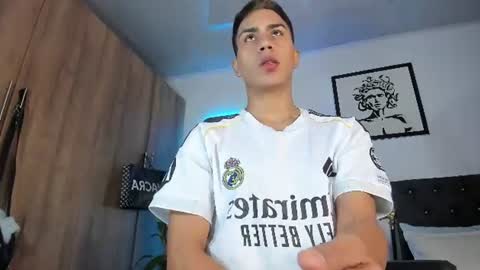 alannaughty_ online show from 06/09/26, 11:16