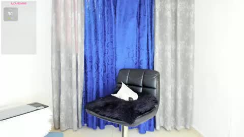 Snapshot of alannis_blue1 chatting on 06/23/26, 05:55 ALANNIS online show from 06/23/26, 05:55