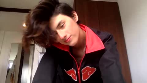 Snapshot of alannsr03 chatting on 11/01/25, 07:05 Alann online show from 11/01/25, 07:05