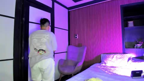 alanred_ online show from 10/26/25, 07:31