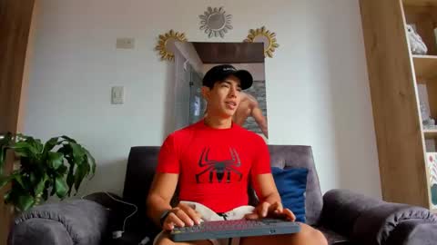 Snapshot of alansex66 chatting on 10/29/25, 03:25 Alan online show from 10/29/25, 03:25