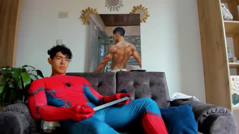 Snapshot of alansex66 chatting on 10/31/25, 02:07 Alan online show from 10/31/25, 02:07