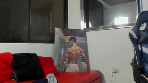 Snapshot of alansex66 chatting on 11/18/25, 10:25 Alan online show from 11/18/25, 10:25