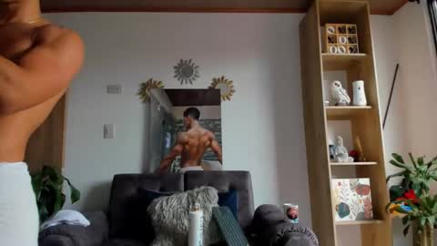 Snapshot of alansex66 chatting on 11/28/25, 01:47 Alan online show from 11/28/25, 01:47