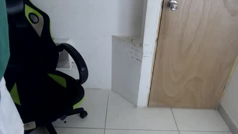 alantrickz365 online show from 10/05/25, 05:44