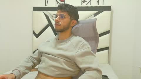 Snapshot of alanvilla_lobo chatting on 10/11/25, 07:34 alanvilla_lobo online show from 10/11/25, 07:34