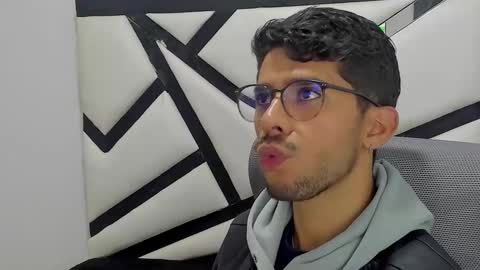 Snapshot of alanvilla_lobo chatting on 10/13/25, 07:14 alanvilla_lobo online show from 10/13/25, 07:14