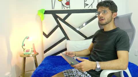 Snapshot of alanvilla_lobo chatting on 10/25/25, 08:47 alanvilla_lobo online show from 10/25/25, 08:47