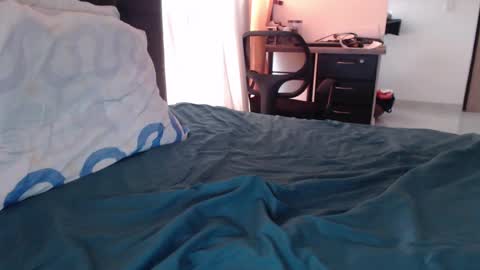 alanxxx836836 online show from 09/30/25, 09:31