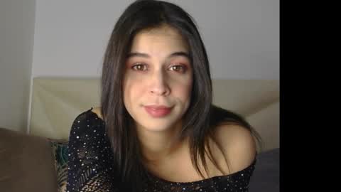 Snapshot of alaouirim25 chatting on 03/11/26, 11:00 AllylicArabis online show from 03/11/26, 11:00