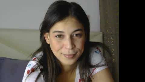 Snapshot of alaouirim25 chatting on 03/15/26, 10:49 AllylicArabis online show from 03/15/26, 10:49