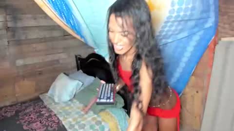 Snapshot of alariprincess chatting on 06/10/26, 02:49 alariprincess online show from 06/10/26, 02:49