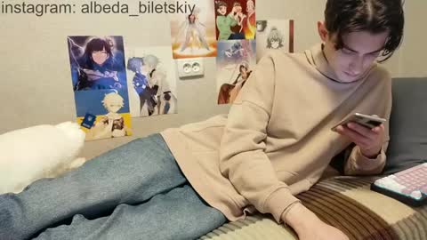 Snapshot of albeda22 chatting on 12/11/24, 03:05 Albedo online show from 12/11/24, 03:05