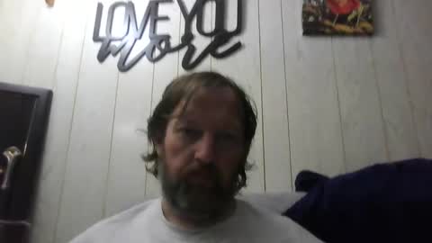 Snapshot of alberik2316 chatting on 10/18/25, 06:41 Alberik online show from 10/18/25, 06:41