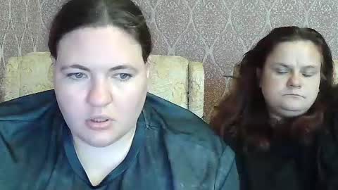 Snapshot of albertaandsharon chatting on 07/13/26, 05:38 AlbertaAndSharon online show from 07/13/26, 05:38