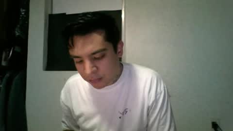 Snapshot of albertoarenas16 chatting on 06/01/26, 03:08 albertoarenas16 online show from 06/01/26, 03:08