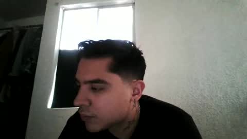 Snapshot of albertoarenas16 chatting on 06/02/26, 05:26 albertoarenas16 online show from 06/02/26, 05:26