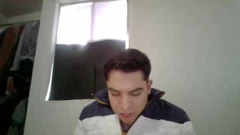 Snapshot of albertoarenas16 chatting on 06/07/26, 02:43 albertoarenas16 online show from 06/07/26, 02:43