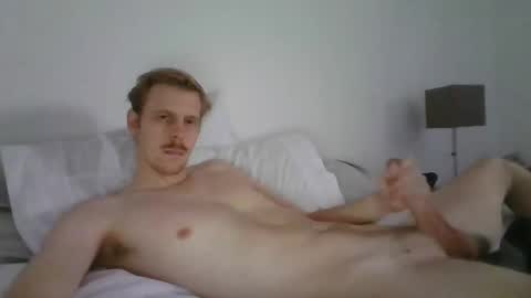 Snapshot of alca205 chatting on 10/19/25, 05:13 alca205 online show from 10/19/25, 05:13