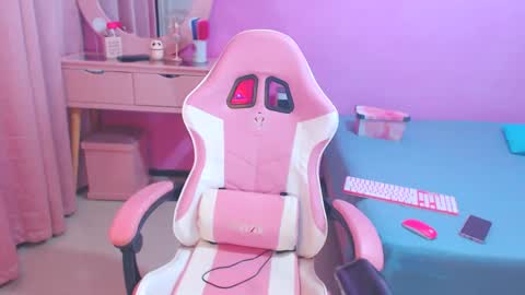 Snapshot of aldana_stone chatting on 10/01/25, 01:22 aldana_stone online show from 10/01/25, 01:22