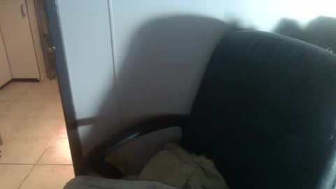 aldoods2000984667 online show from 02/11/25, 12:37