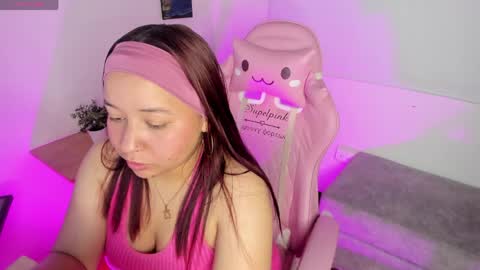 Alejandra  online show from 06/04/26, 02:56