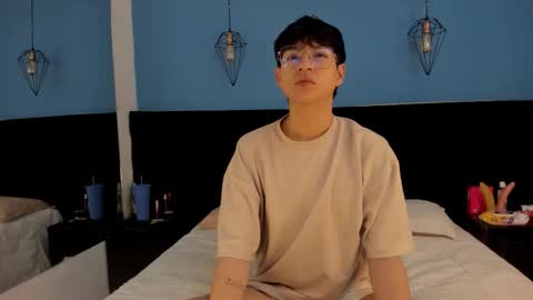 ale_aurarashi online show from 09/28/25, 01:16