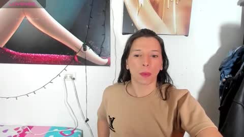 Snapshot of ale_noah_xxx chatting on 02/15/26, 01:52 ale_noah_xxx online show from 02/15/26, 01:52
