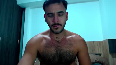 Snapshot of ale_one chatting on 12/02/24, 10:07 Ale bear online show from 12/02/24, 10:07