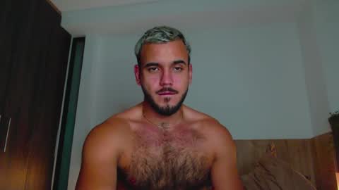 Snapshot of ale_one chatting on 03/02/25, 08:59 Ale bear online show from 03/02/25, 08:59