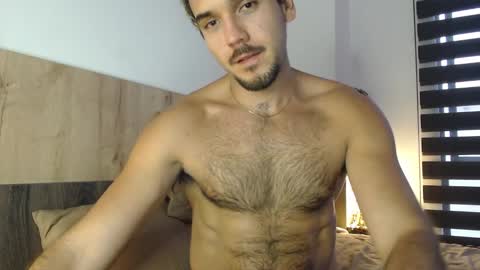 Snapshot of ale_one chatting on 09/08/25, 11:15 Ale bear online show from 09/08/25, 11:15